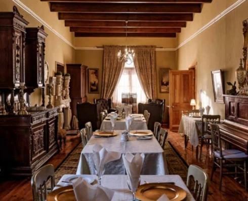 Lord Carnarvon Guesthouse Екстериор снимка