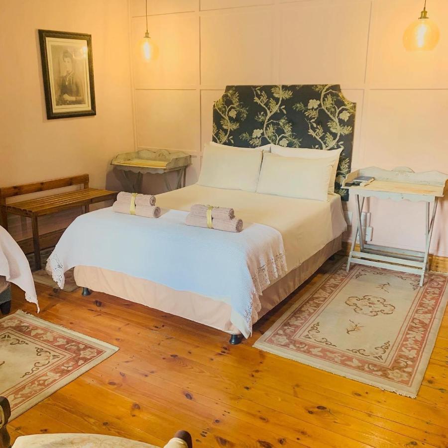 Lord Carnarvon Guesthouse Екстериор снимка